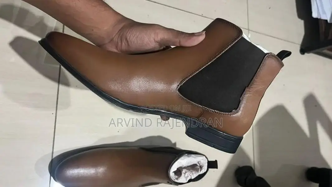 Tan Brown Chelsea Boots EU 43/UK 9 Brand New, Never Worn (With Box)