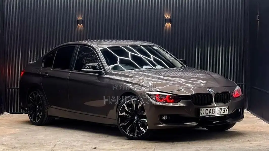 BMW 320d F30 2013