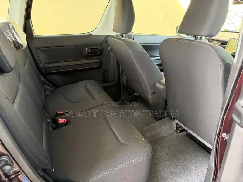 Suzuki Wagon R custom ZL 2025