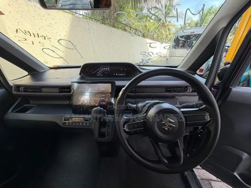 Suzuki Wagon R custom ZL 2025