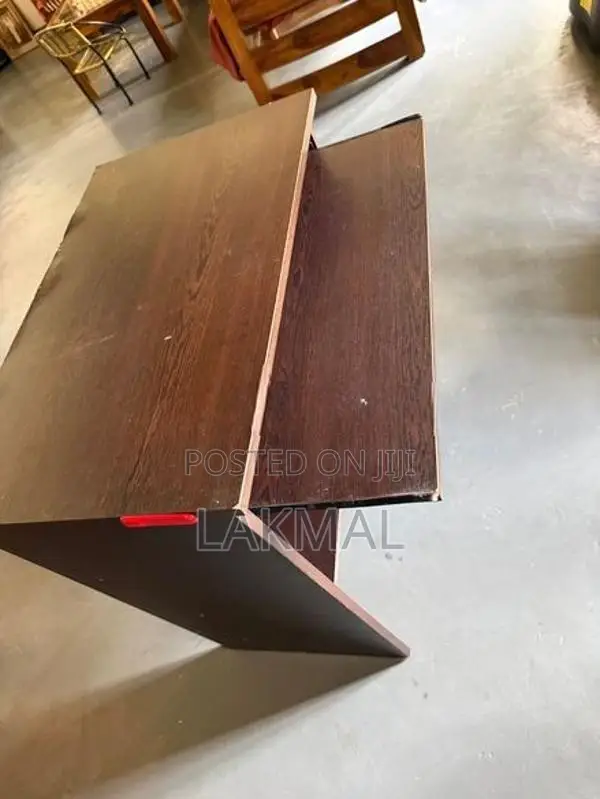Piyestra Computer Table