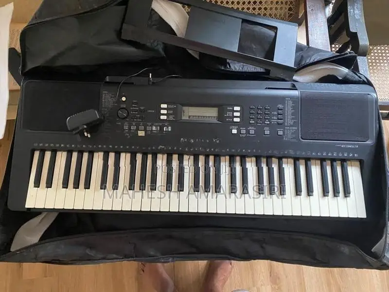 Yamaha PSR 363 Keyboard
