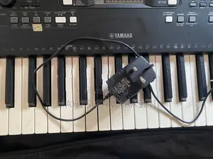 Yamaha PSR 363 Keyboard