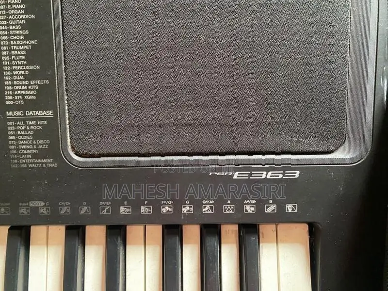 Yamaha PSR 363 Keyboard