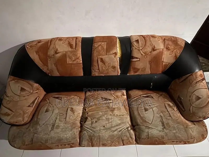 Damro Used Sofa Set