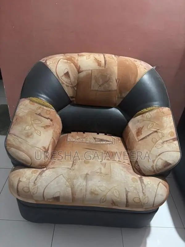 Damro Used Sofa Set