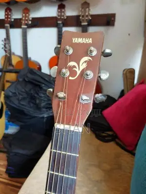Yamaha FG 411 Vintage Acoustic Guitar