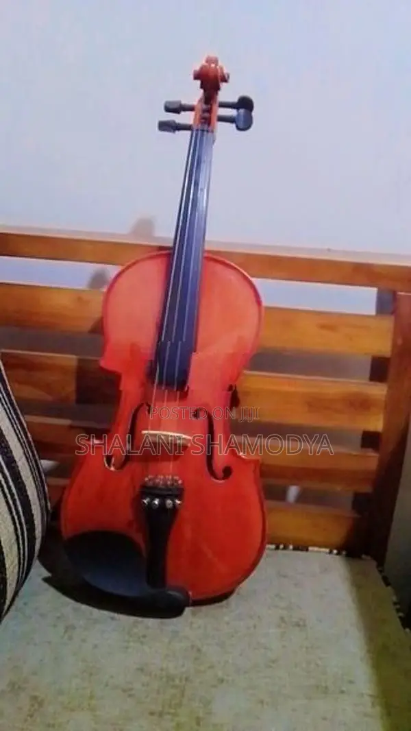 Super Lark Violin