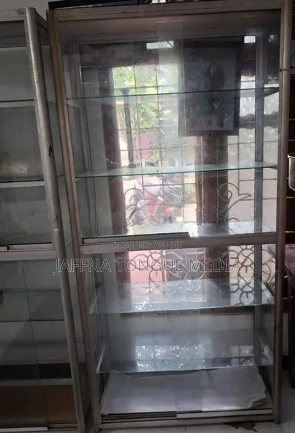 Show Case Glass