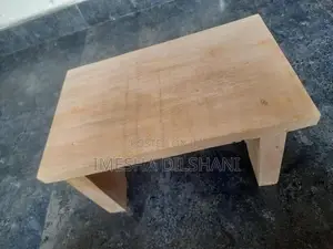 Minimalist Wooden Bench)