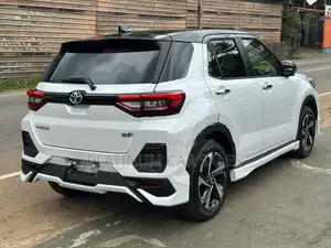 Toyota Raize Z Hybrid Auto Parkin 2026