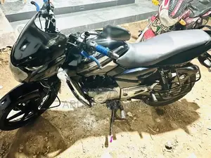 Bajaj Pulsar 150 2011