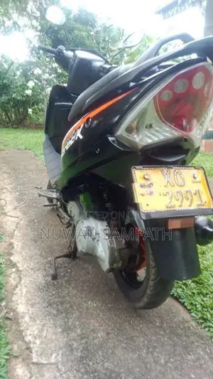 TVS Streak 2012