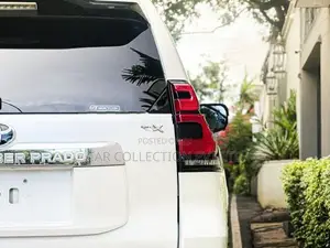 Toyota Land Cruiser Prado TX 2023