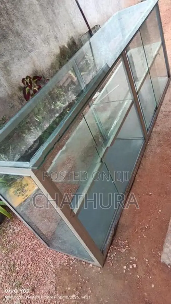 Show Case (Aluminium)