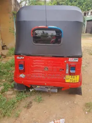 Bajaj RE AAT 2014