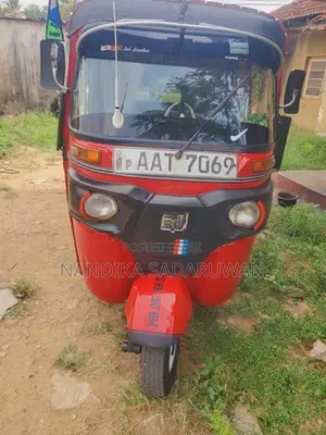 Bajaj RE AAT 2014
