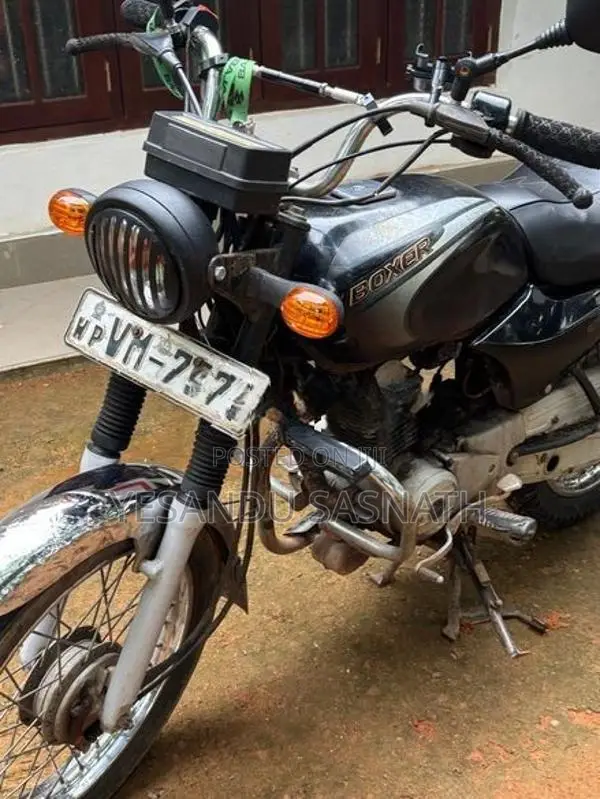 Bajaj Boxer 2000