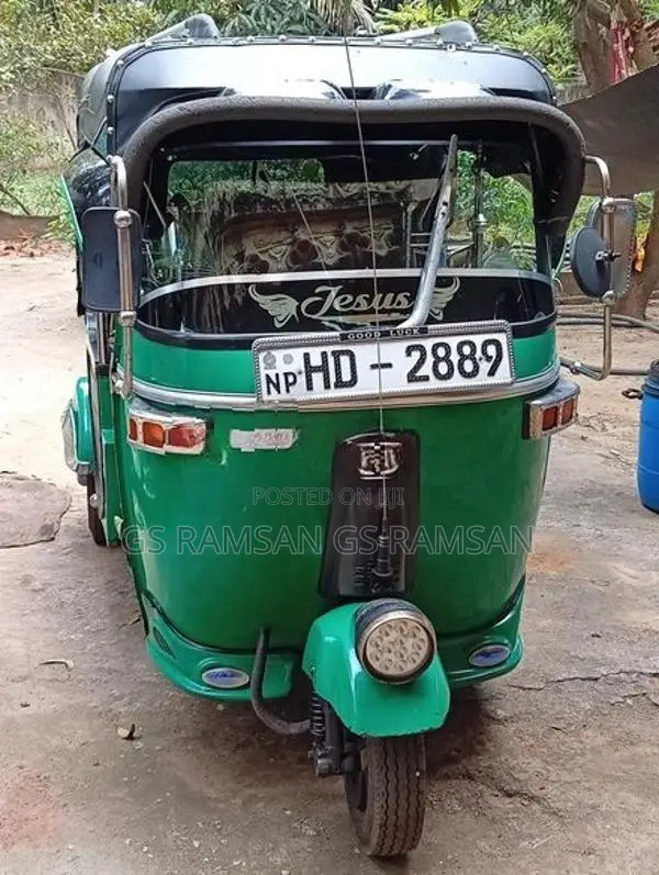 Bajaj RE 2005
