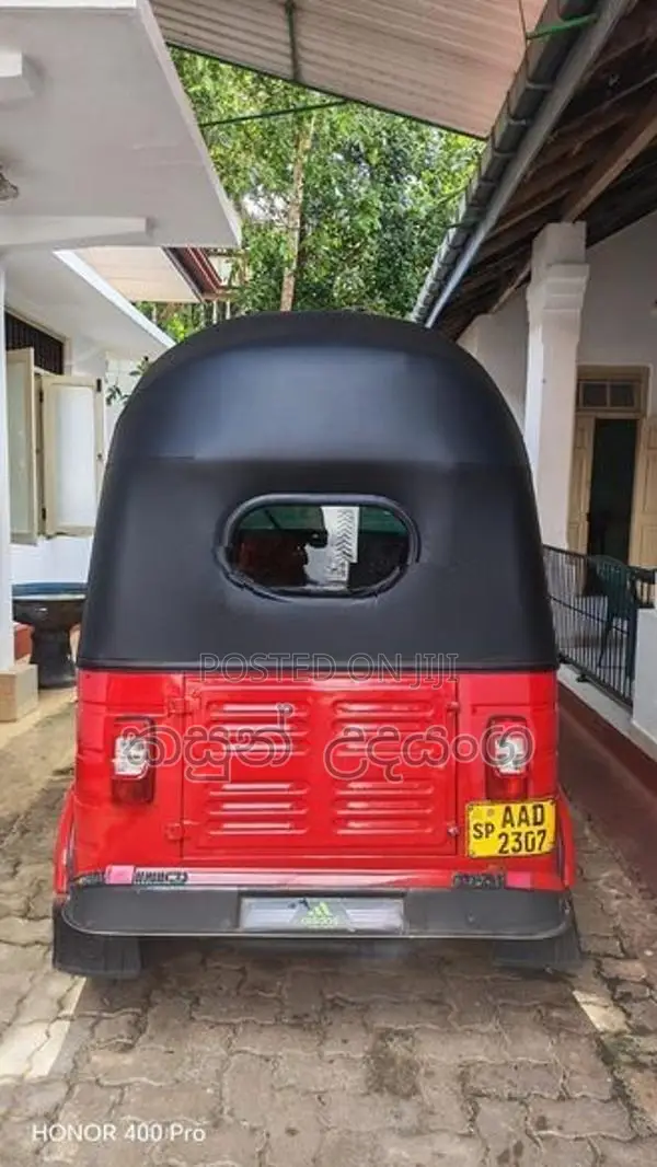 Bajaj RE 2012