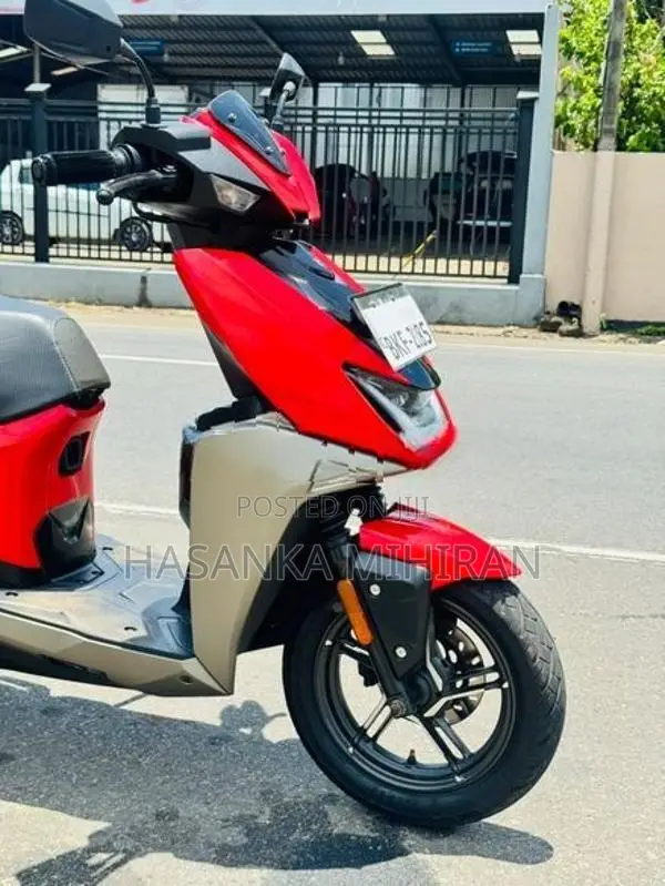 Hero Xoom I3s 2025