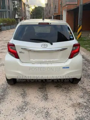 Toyota Vitz 2016