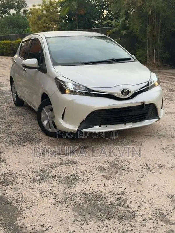 Toyota Vitz 2016
