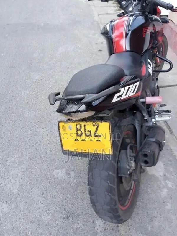 TVS Apache RTR 200 Racing Edition 2018