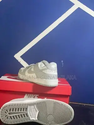 Sneaker Shoe