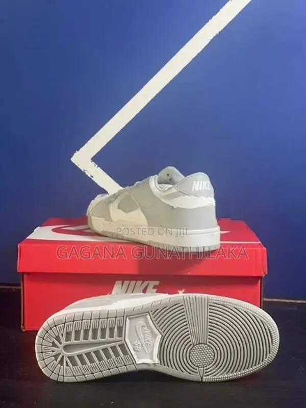 Sneaker Shoe