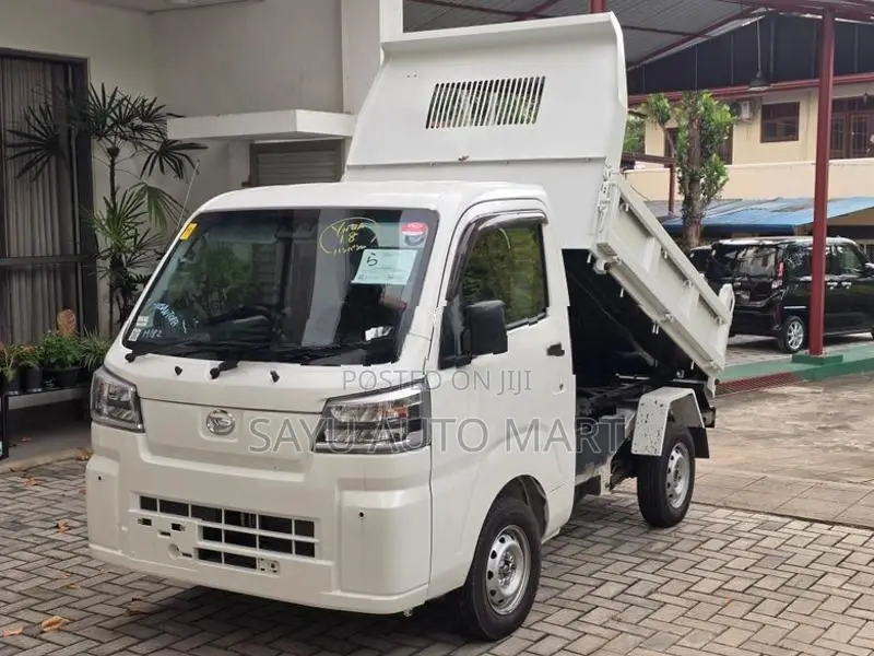 Daihatsu Hijet Dump Truck (Tipper) 2022