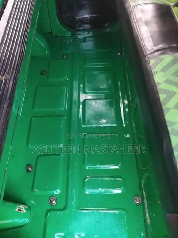 Bajaj RE 2020