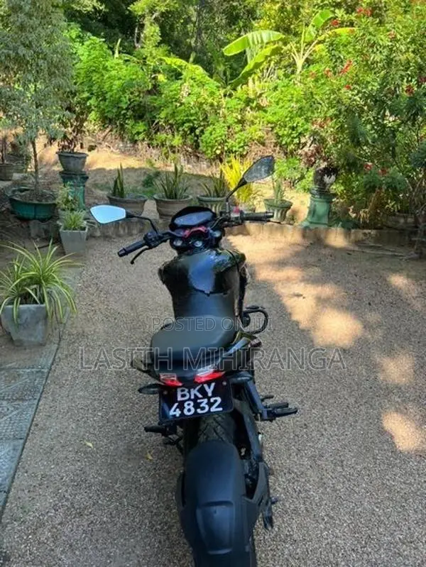 Bajaj Pulsar N160 2026