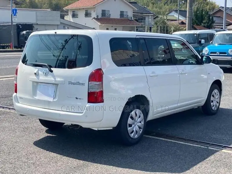 Toyota Probox Hybrid F 2026