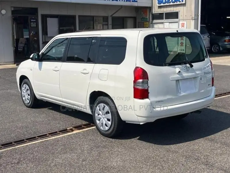 Toyota Probox Hybrid F 2026