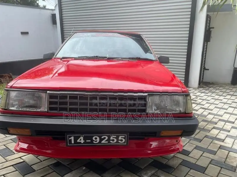 Nissan Sunny 1985