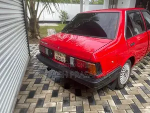 Nissan Sunny 1985
