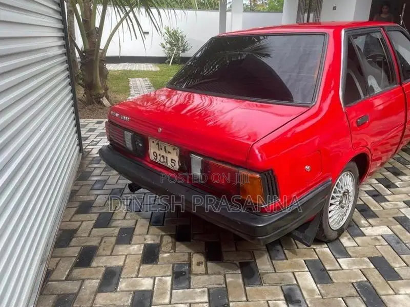 Nissan Sunny 1985