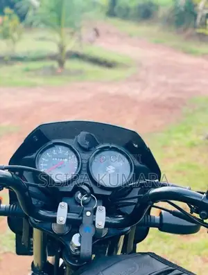 Bajaj CT100 2024