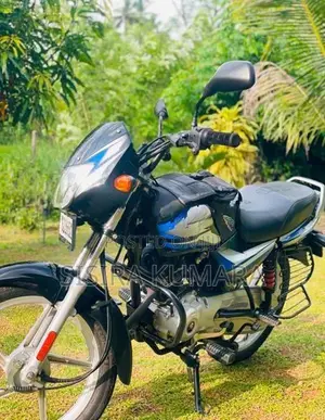 Bajaj CT100 2024