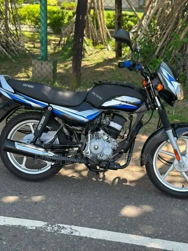 Bajaj CT100 2025
