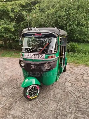 Bajaj RE 2014