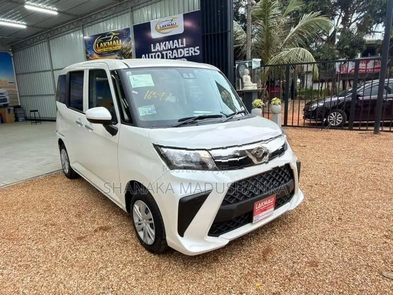 Toyota Roomy 2024
