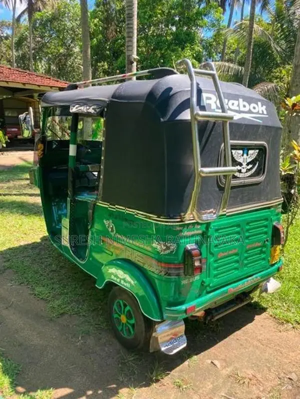 Bajaj RE 4stock 2010