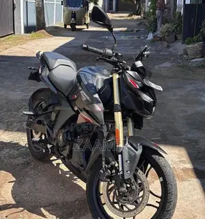 Bajaj Pulsar N160 2025