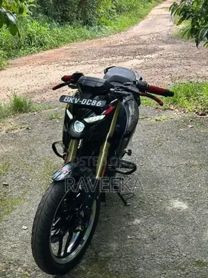 Bajaj Pulsar N160 Premium 2025