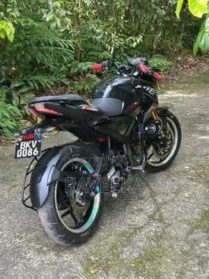 Bajaj Pulsar N160 Premium 2025