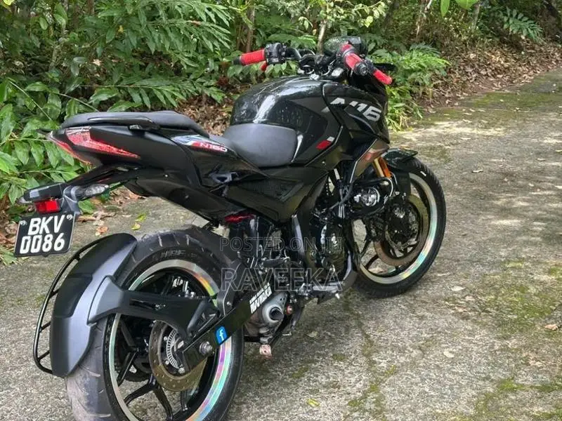 Bajaj Pulsar N160 Premium 2025
