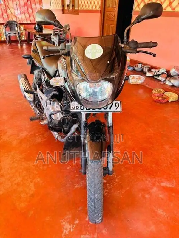 Bajaj Pulsar 150 2017