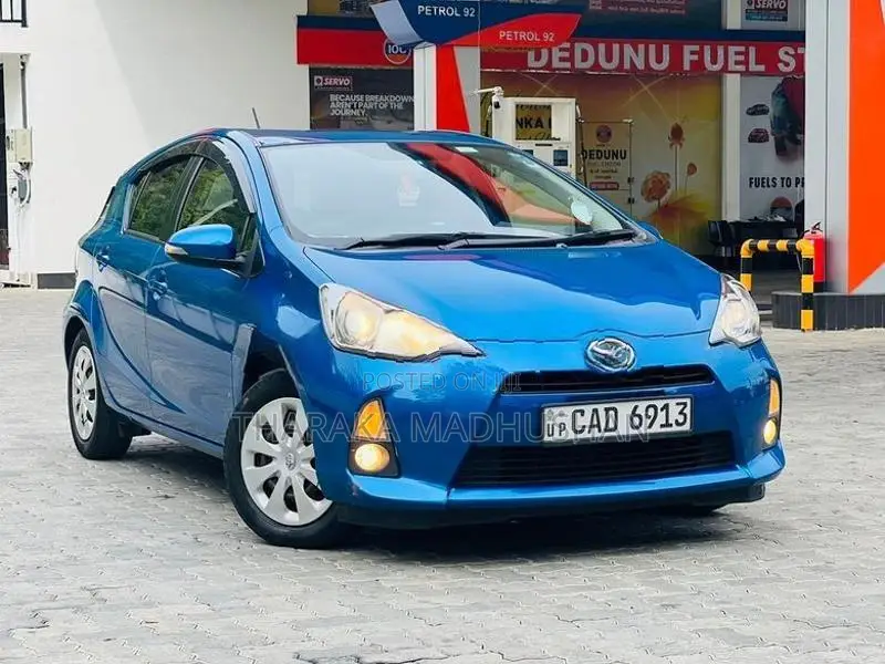 Toyota Aqua S Grade 2013